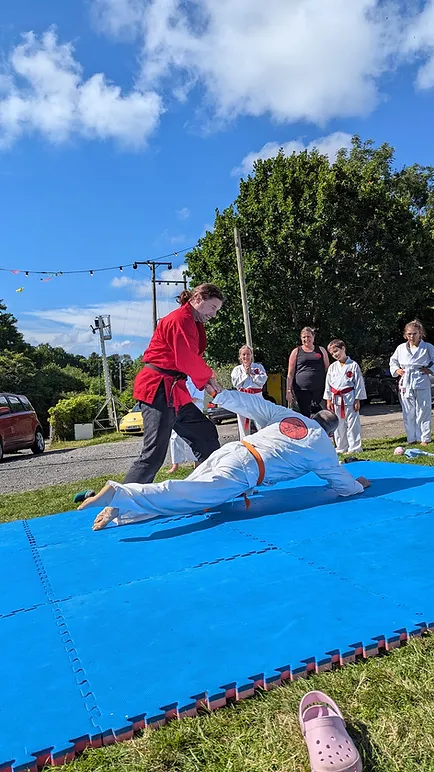 09dcf9_d1ec0e4a4b5445fe9d25d8bb842e9509~mv2